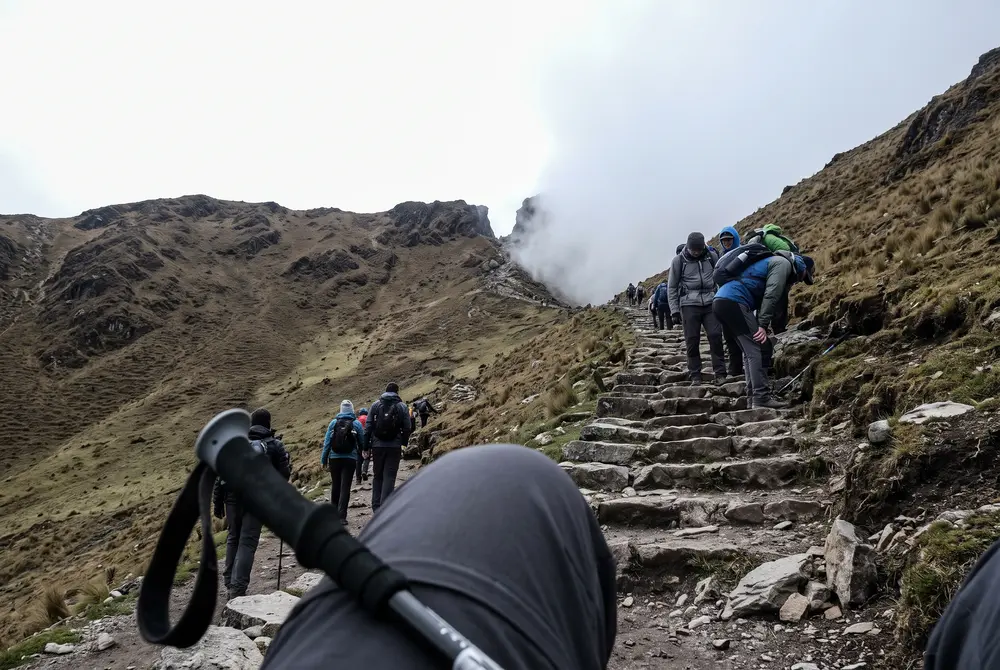 El paso de la Mujer Muerta, 4 215 m — Camino Inca 4 días