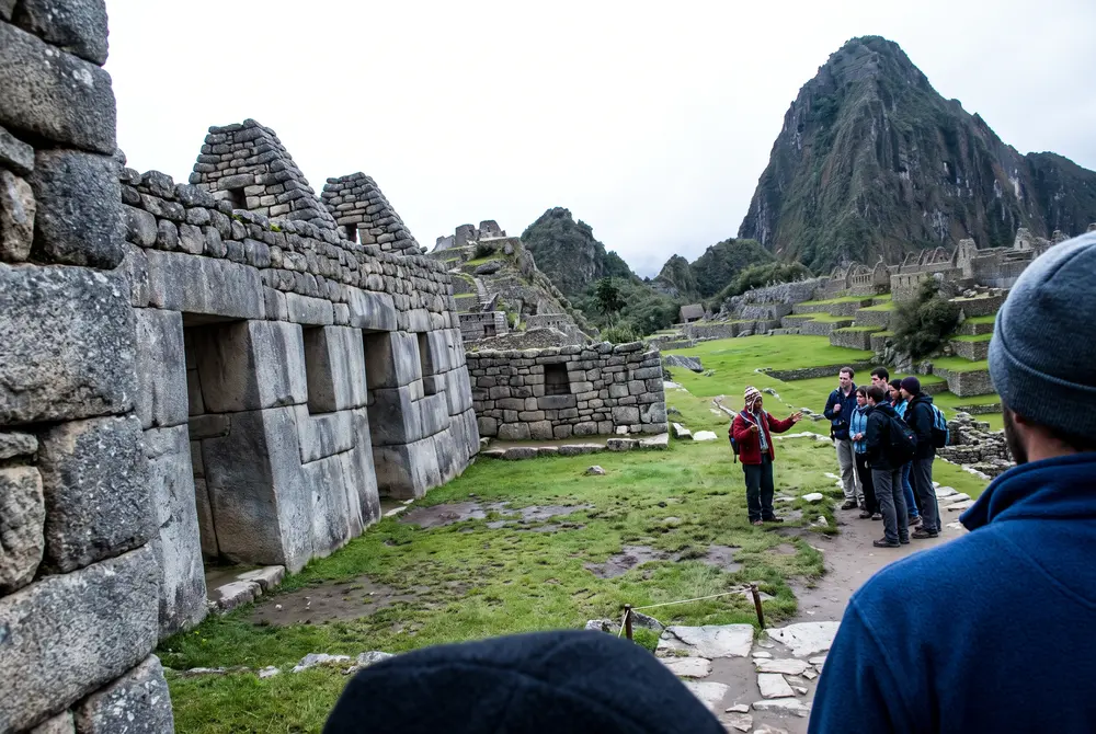 Dentro de la ciudadela, por el circuito 2 — Machu Picchu en un día
