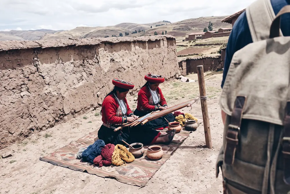 Los telares de Chinchero y el tinte natural — Valle Sagrado clásico