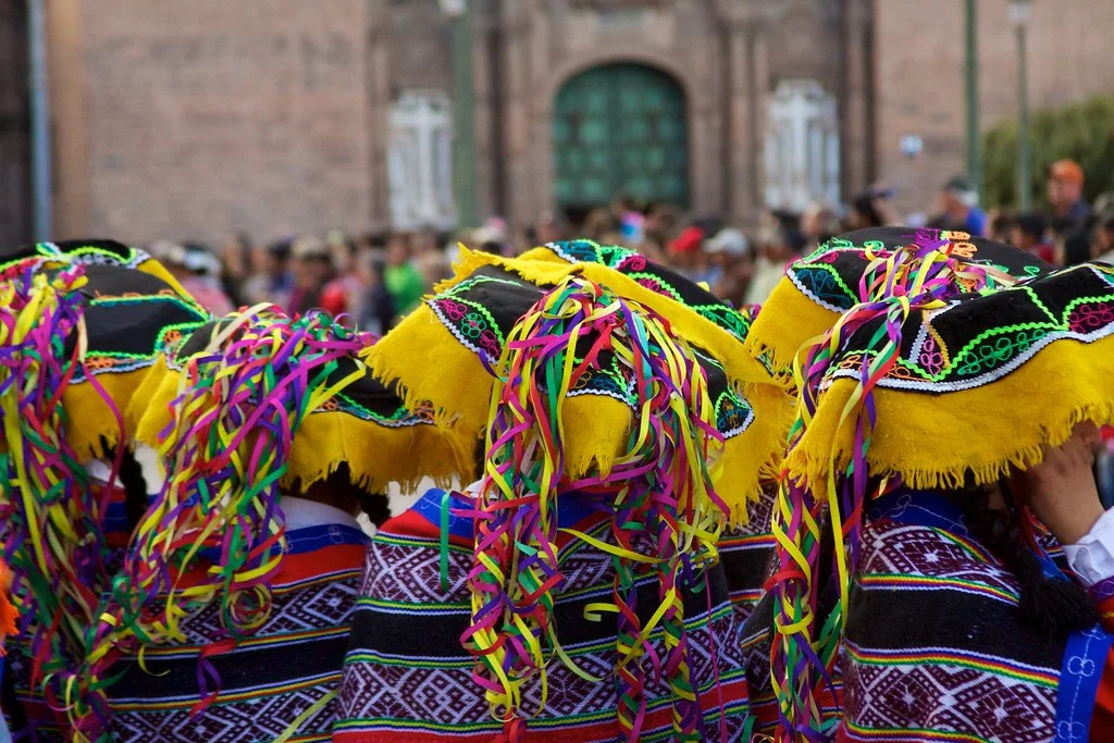 Borlas de lana de colores, primer plano